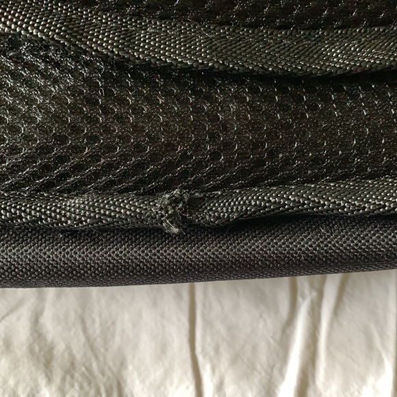 ROOTS COMPUTER/BOOK BAG - Picture 5 of 7